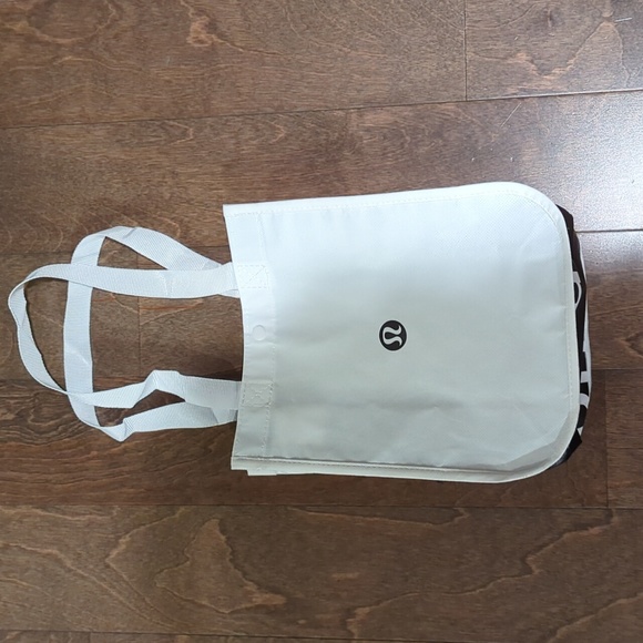 Lululemon bag - Picture 1 of 2
